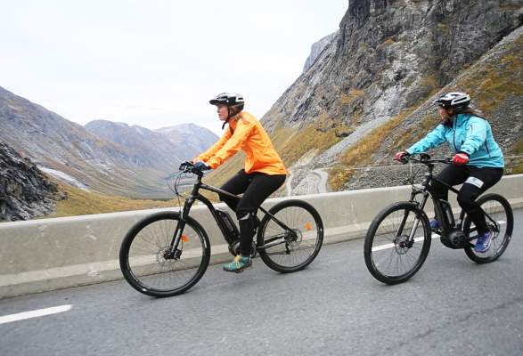 electric bike rental in andalsnes biking andalsnes norway