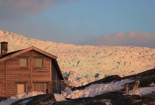 True Arctic Story Snowmobile Adventure To Nordenskiold Lodge