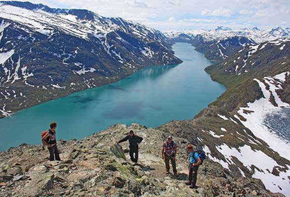 Guided hike over the Besseggen Ridge