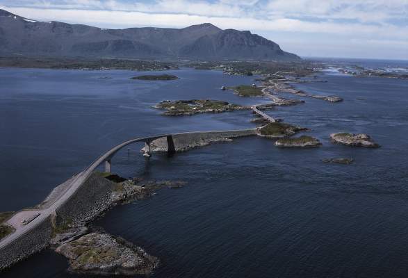 atlantvägen norge karta Nasjonal Turistveg Atlanterhavsvegen Buildings Monuments Averoy Norway atlantvägen norge karta