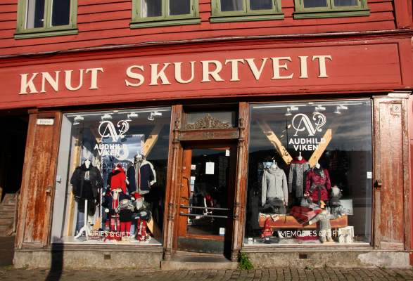 Audhild Viken | & Souvenirs | Bergen |
