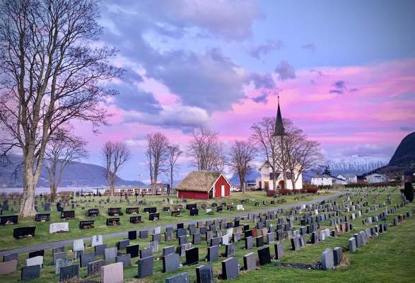 Hareid Church Buildings Monuments Hareid Norway