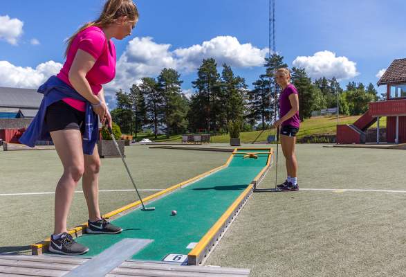 Minigolf In Skien Fritidspark Family Activities Skien Norway