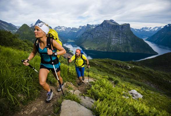 Gipfeltour Zum Saksa 1073 M U W Hiking Alesund Norway