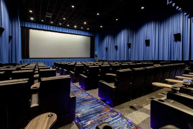 Don Laughlin's Riverside Resort, Six-Plex Cinema