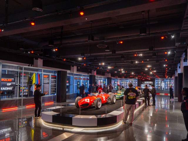 Grand Prix Plaza