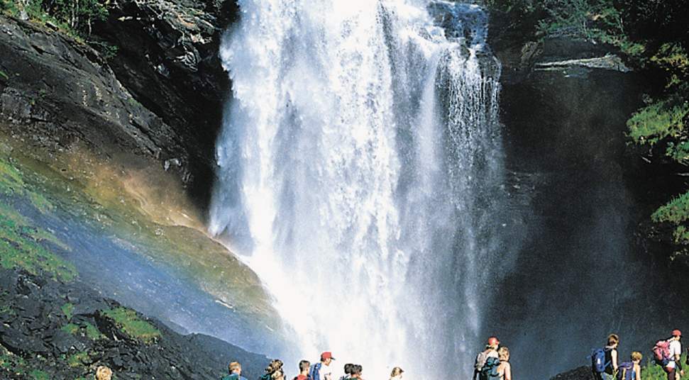 drivandefossen waterfall