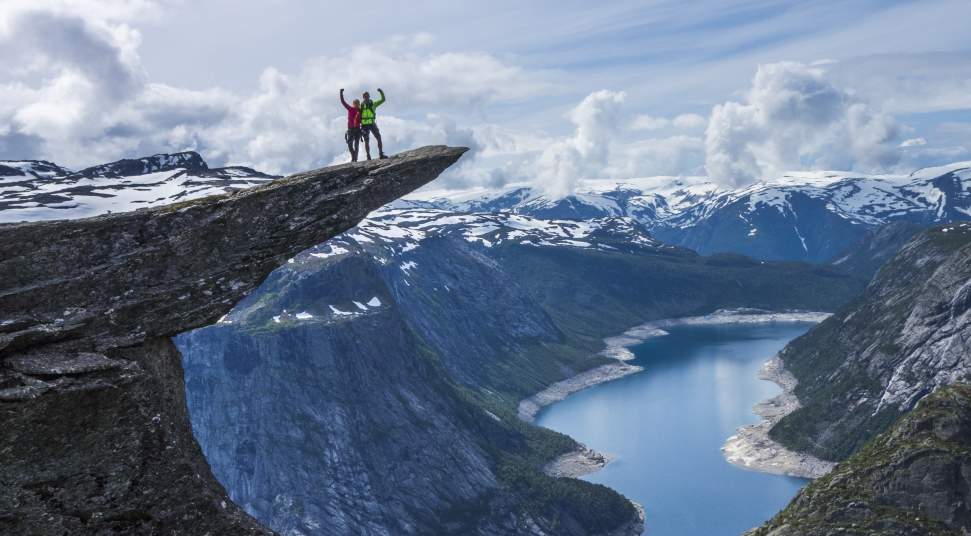 Znalezione obrazy dla zapytania trolltunga