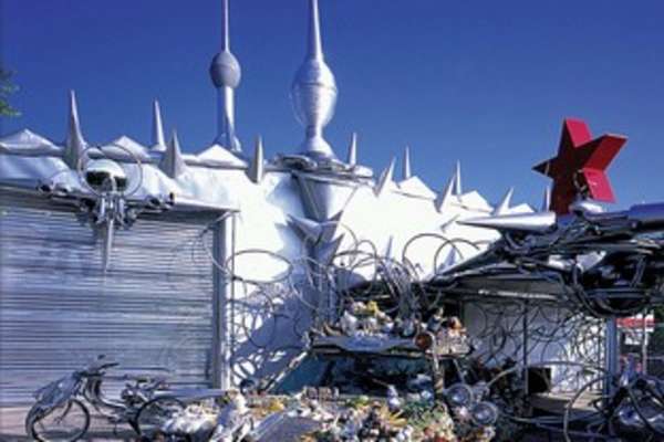 Free Things To Do In Houston Attractions Theater Tours Art Car Museum