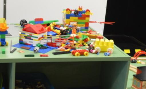 discovery zone toys