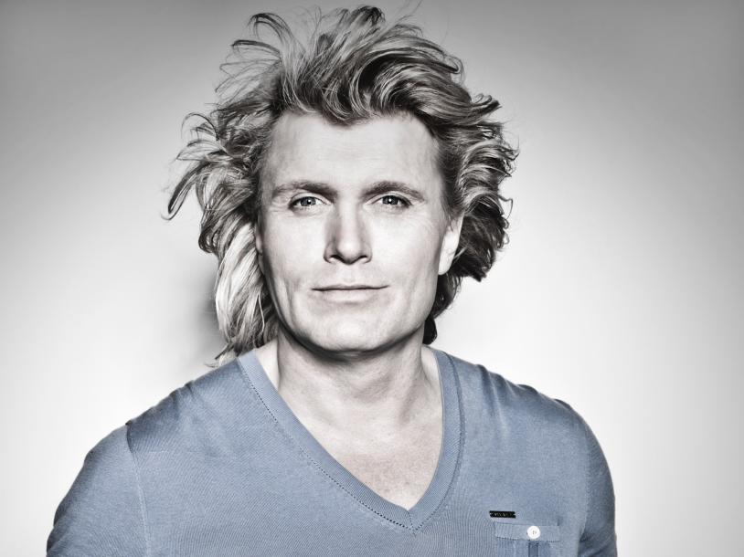 Hans Klok: The World's Fastest Magician