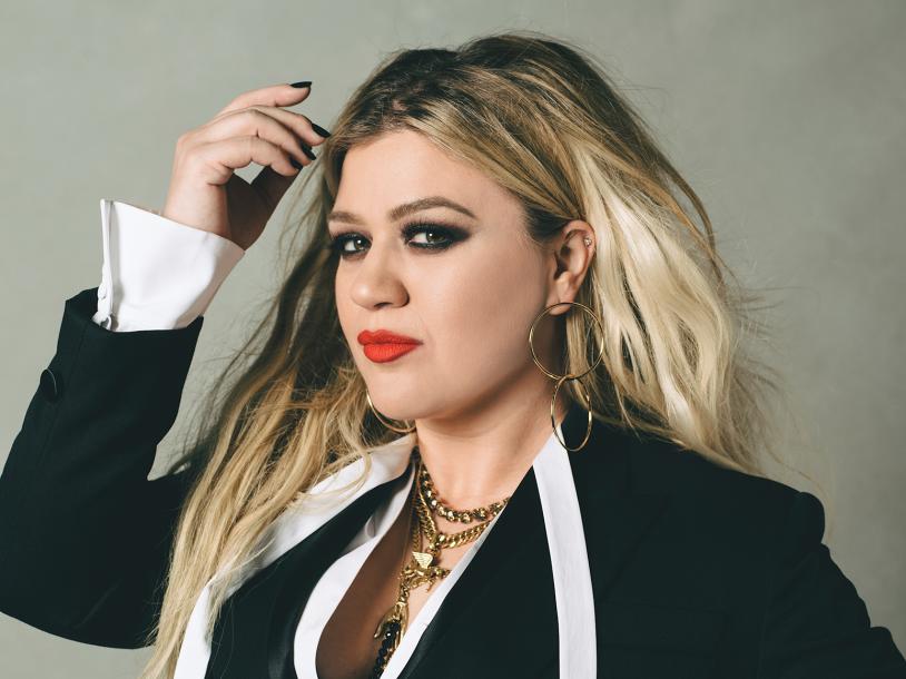 Kelly Clarkson: Invincible