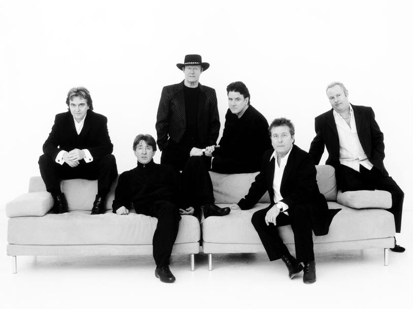 The Hollies – The Road Is Long Tour