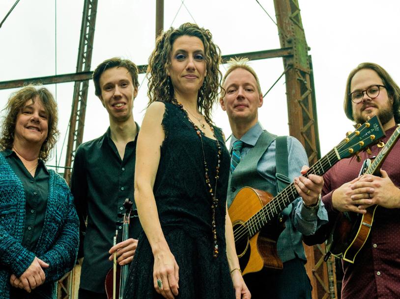 Runa: Celtic Roots Music