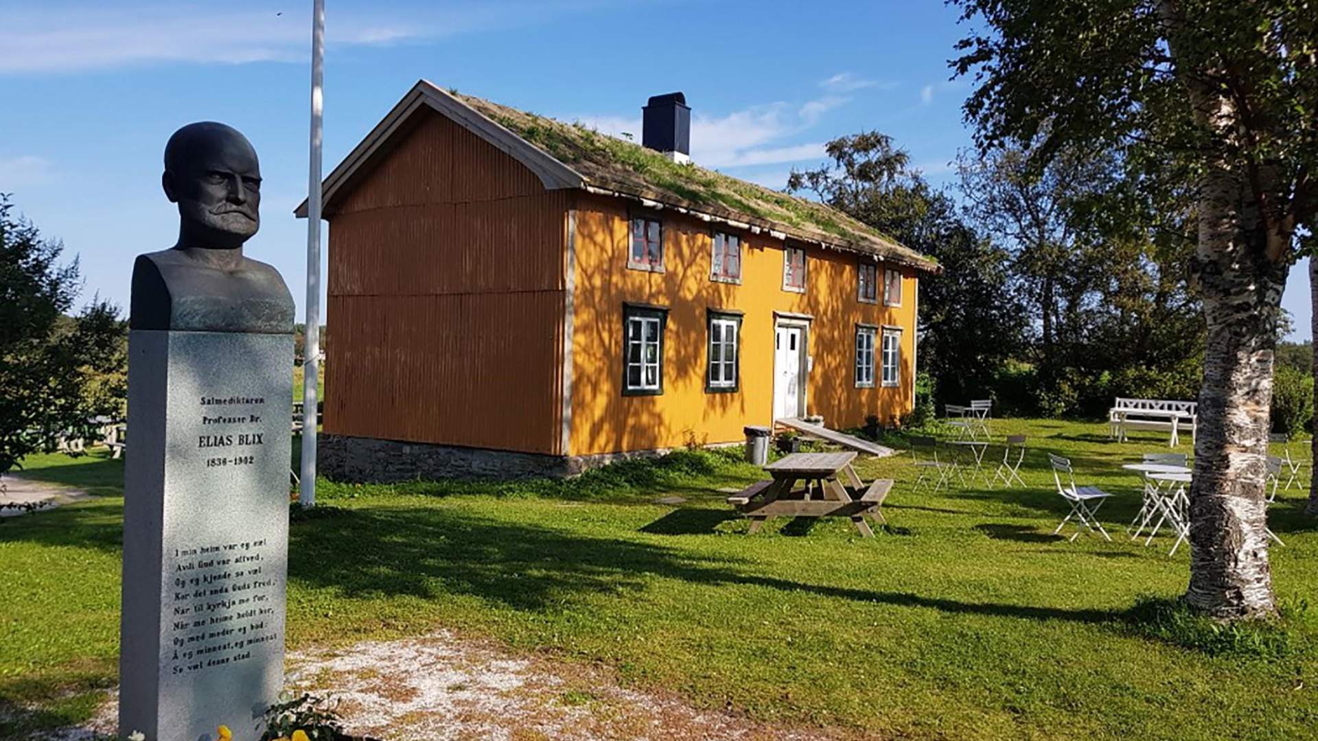 Elias Blix Cafe on Sandhornøy