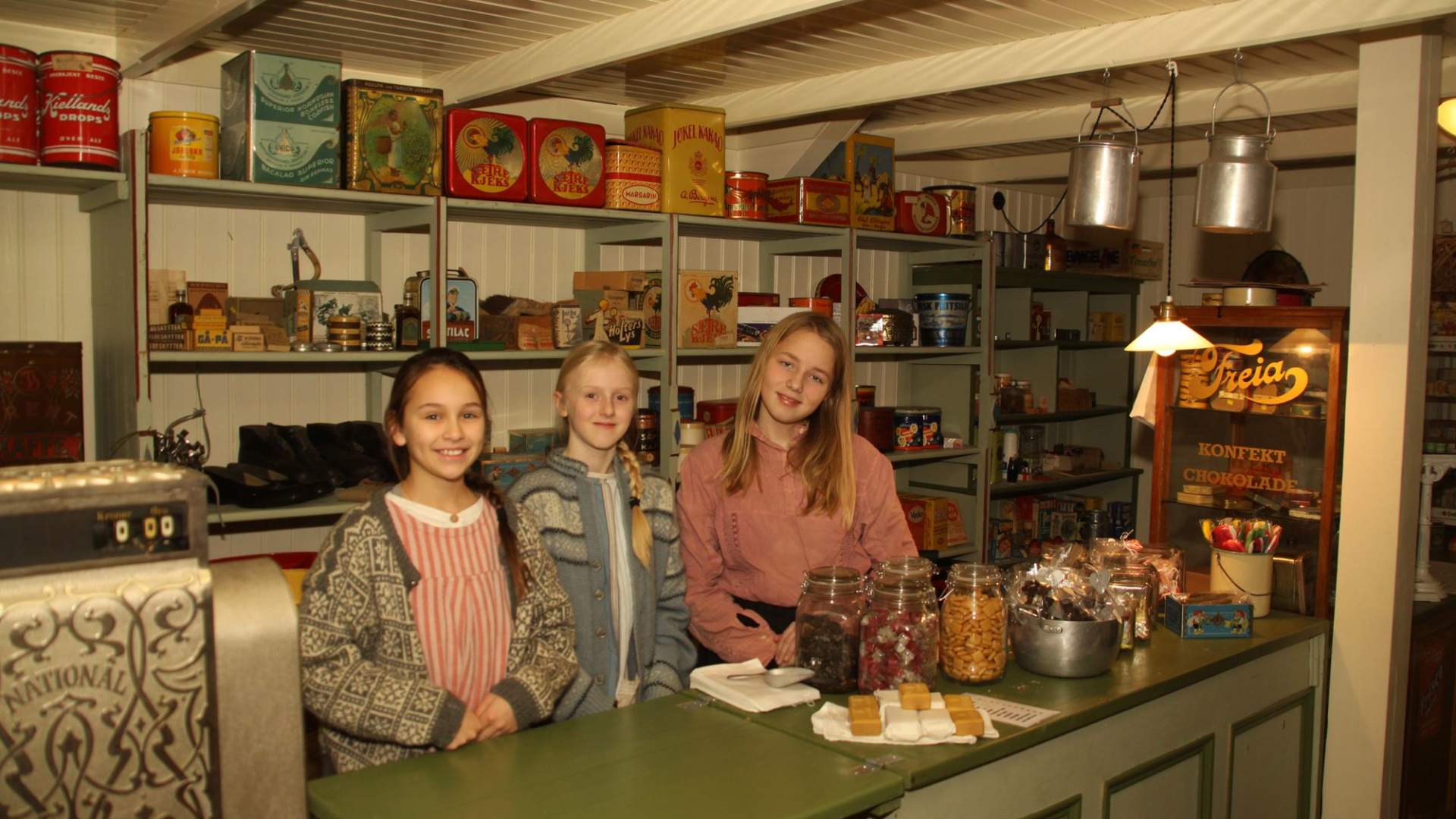 Jenter i kramboden