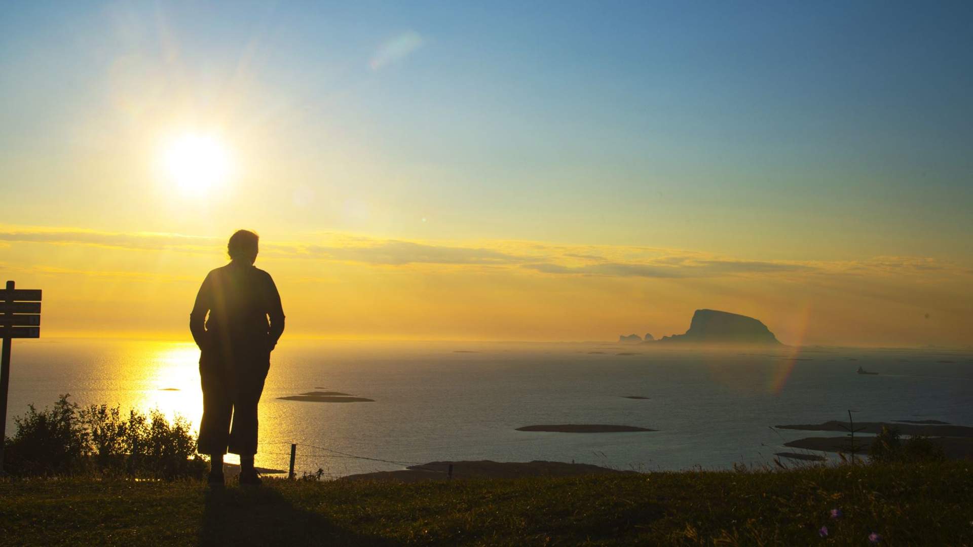 Utsikt fra Dønnesfjellet like ved Dønnes Gård.