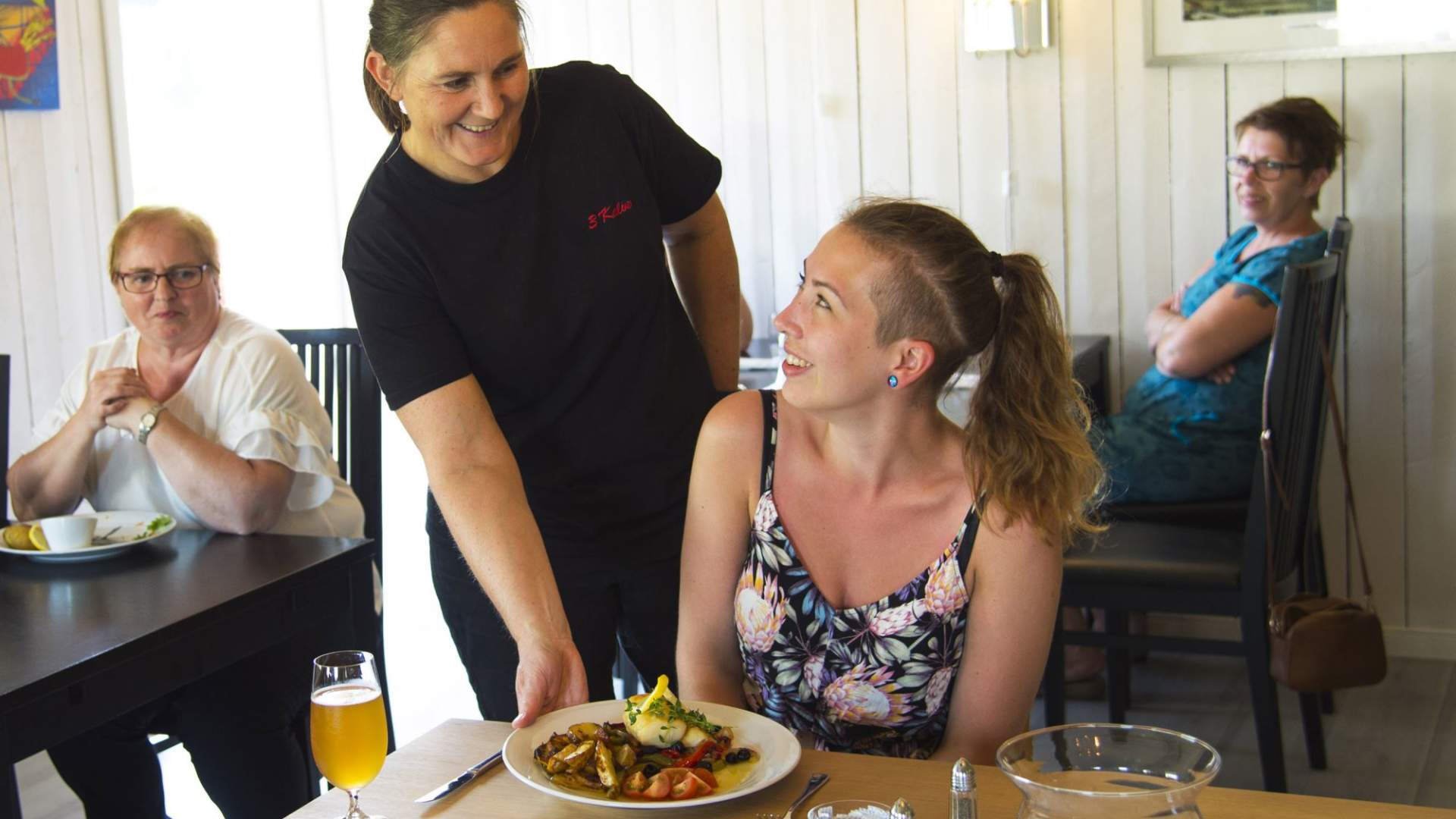 3 Kalver - Restaurant/Cafe on Dønna