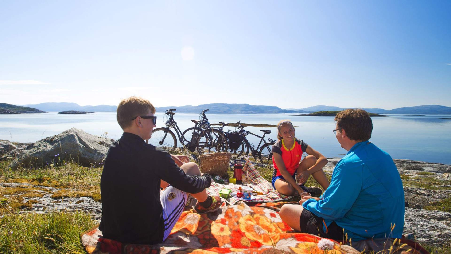 Daytrip with bike from Rørvik to Abelvær