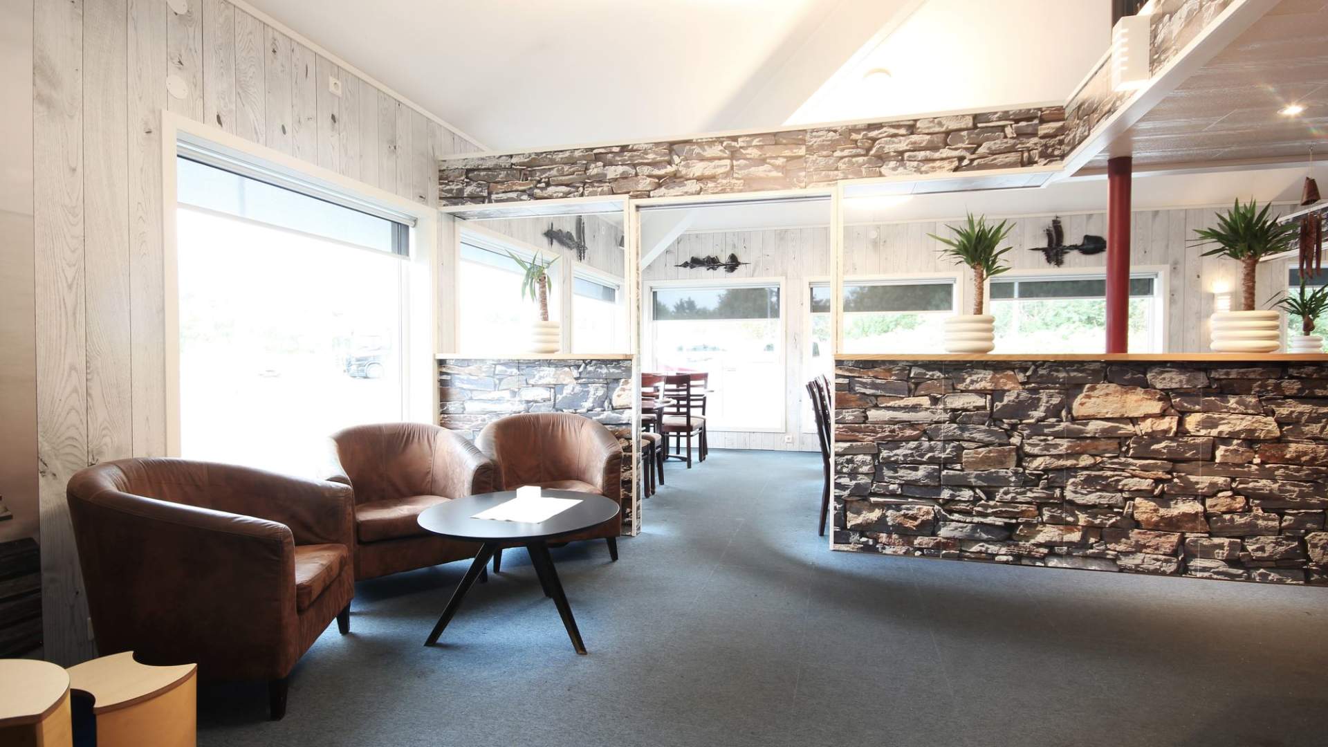 Napoli Restaurant og Hotell