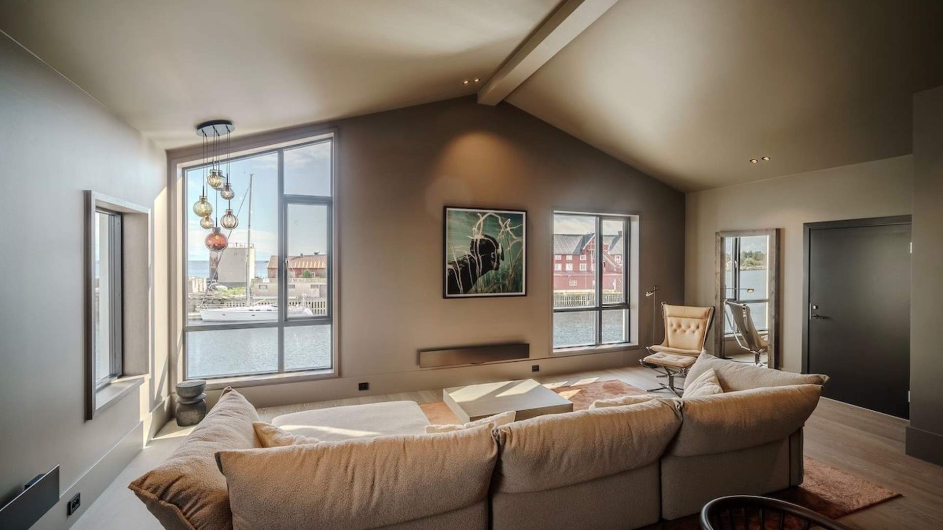 Henningsvær Bryggehotell
