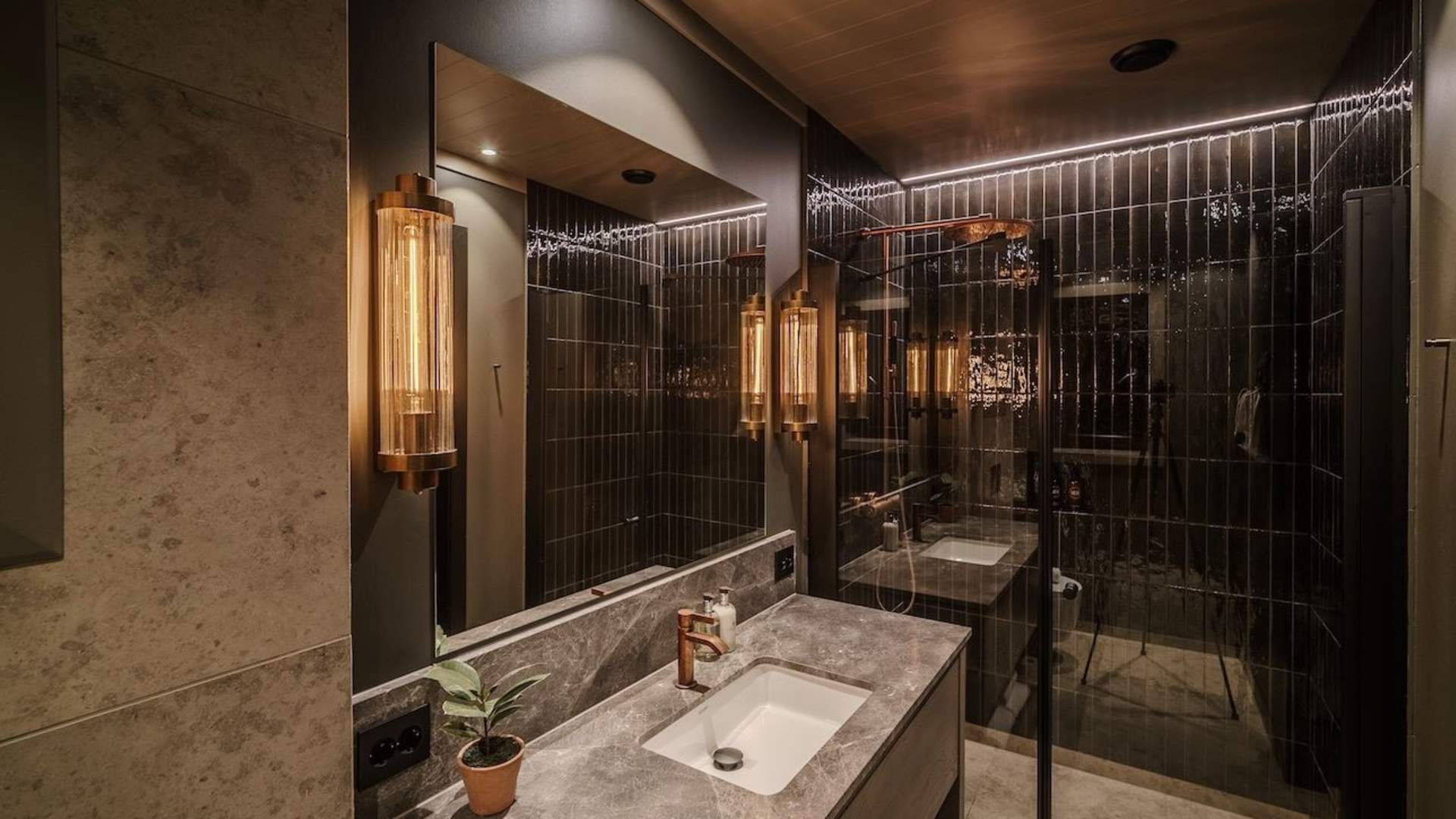 Henningsvær Bryggehotell