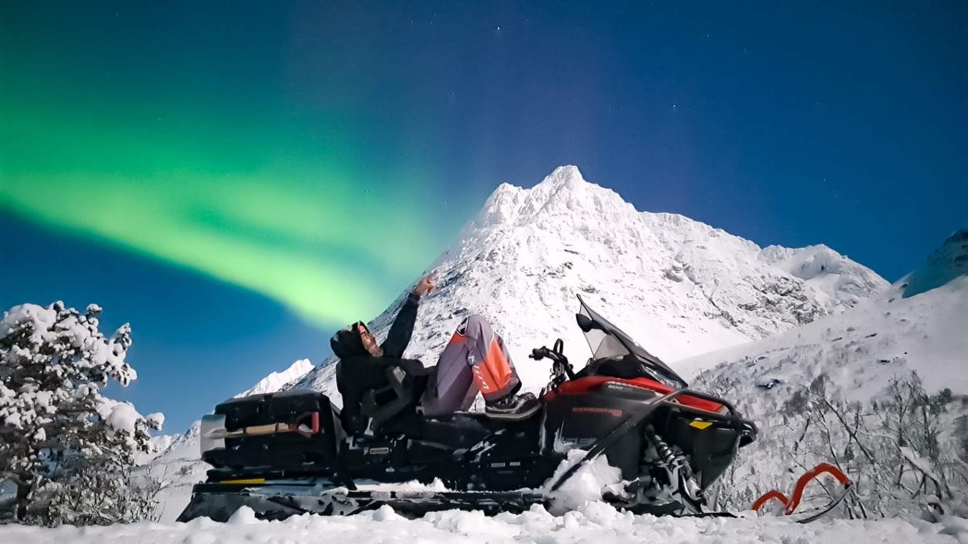 Evening snowmobile safari - Lyngen Safari