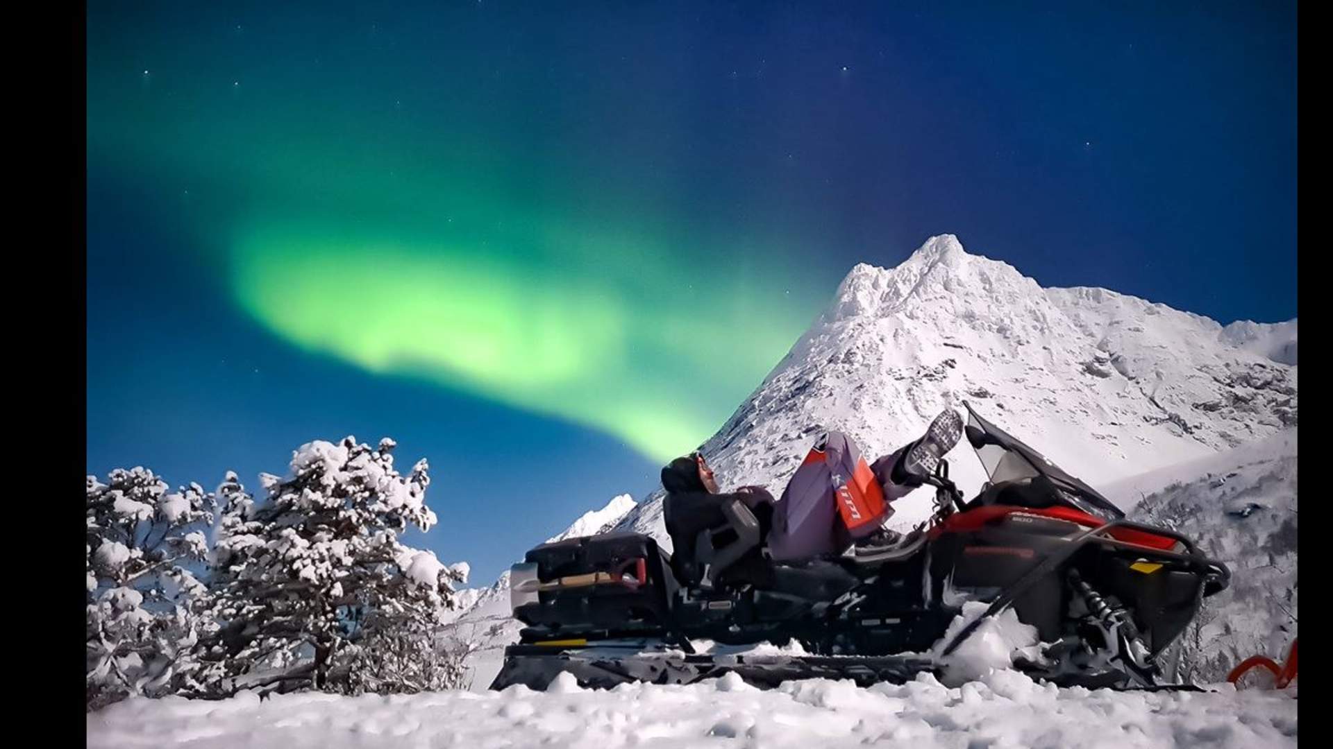 Evening snowmobile safari - Lyngen Safari