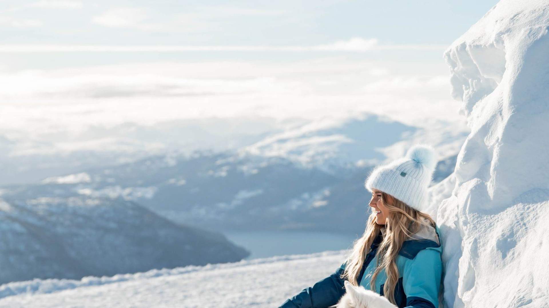Snow Cave | Loen Skylift