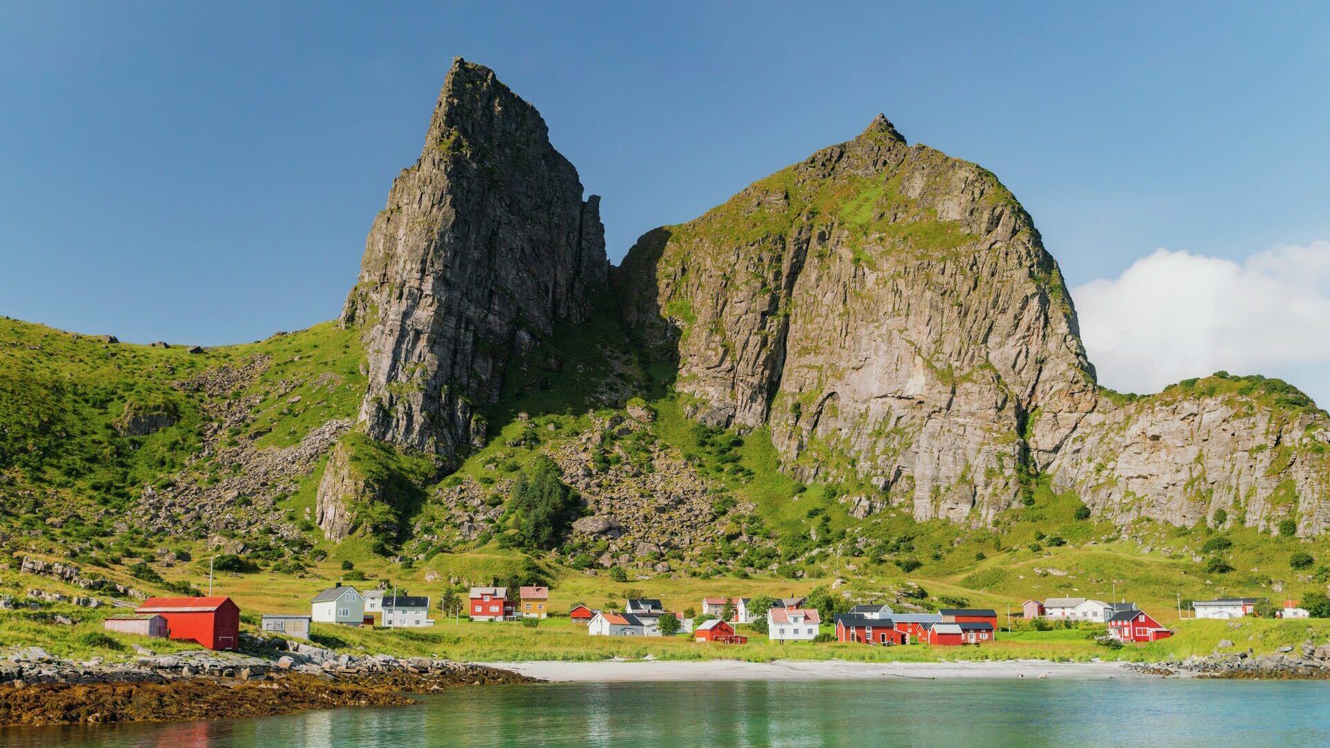 Boat adventures from Træna