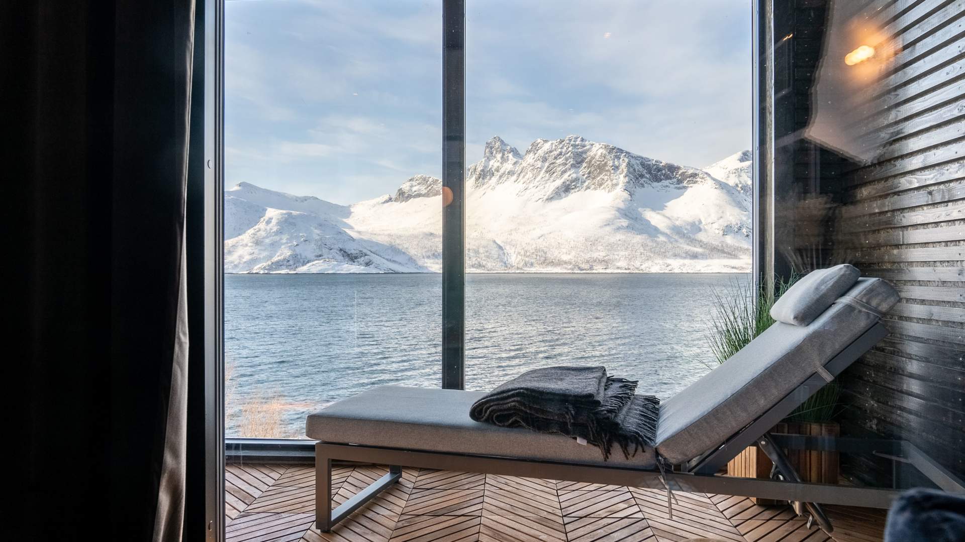 Storm Hotel Senja - grand opening May 2025!