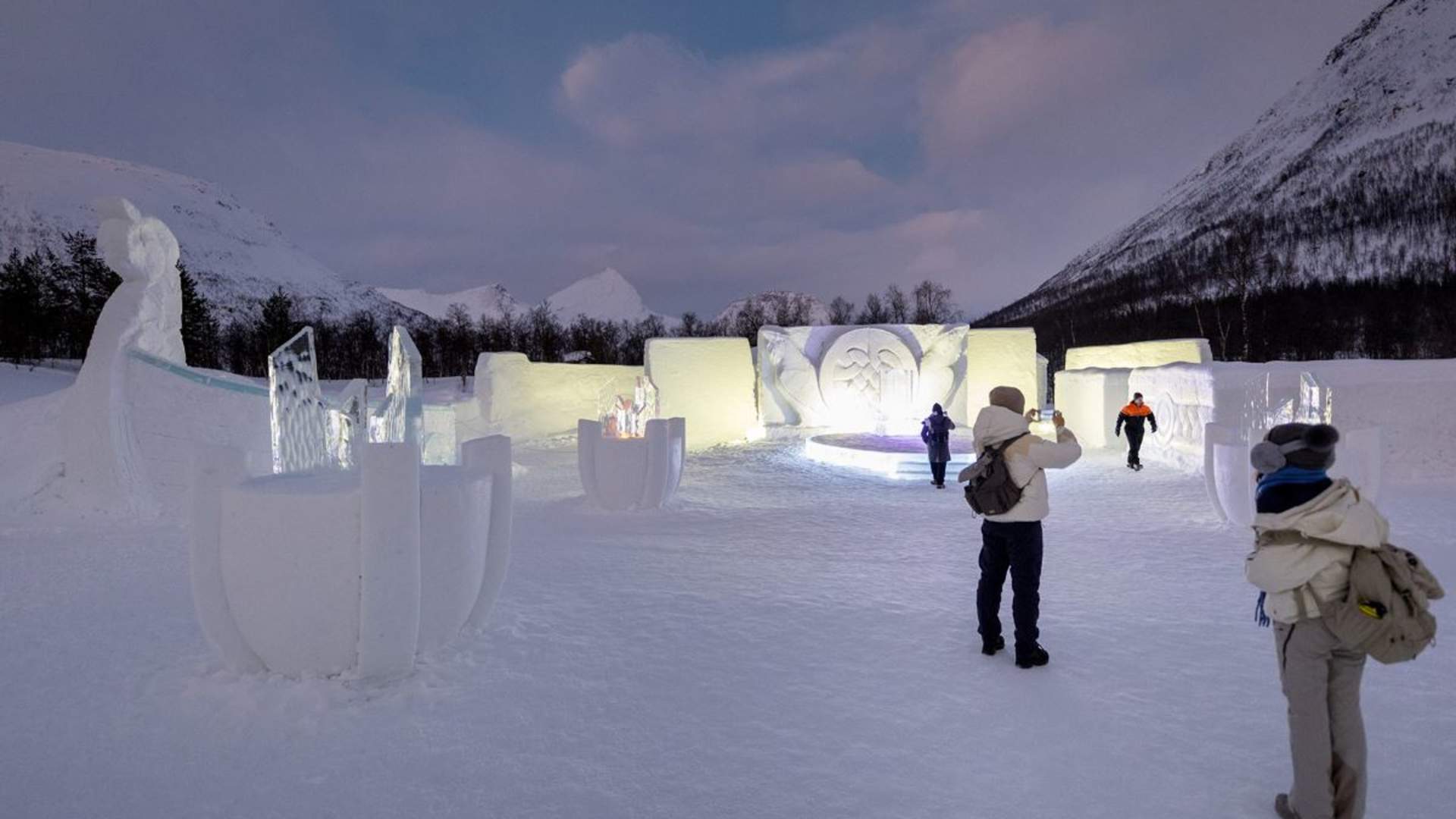 Tromsø Ice Domes Snow Park, Wilderness Experience & Snow Carving - Excluding Transport