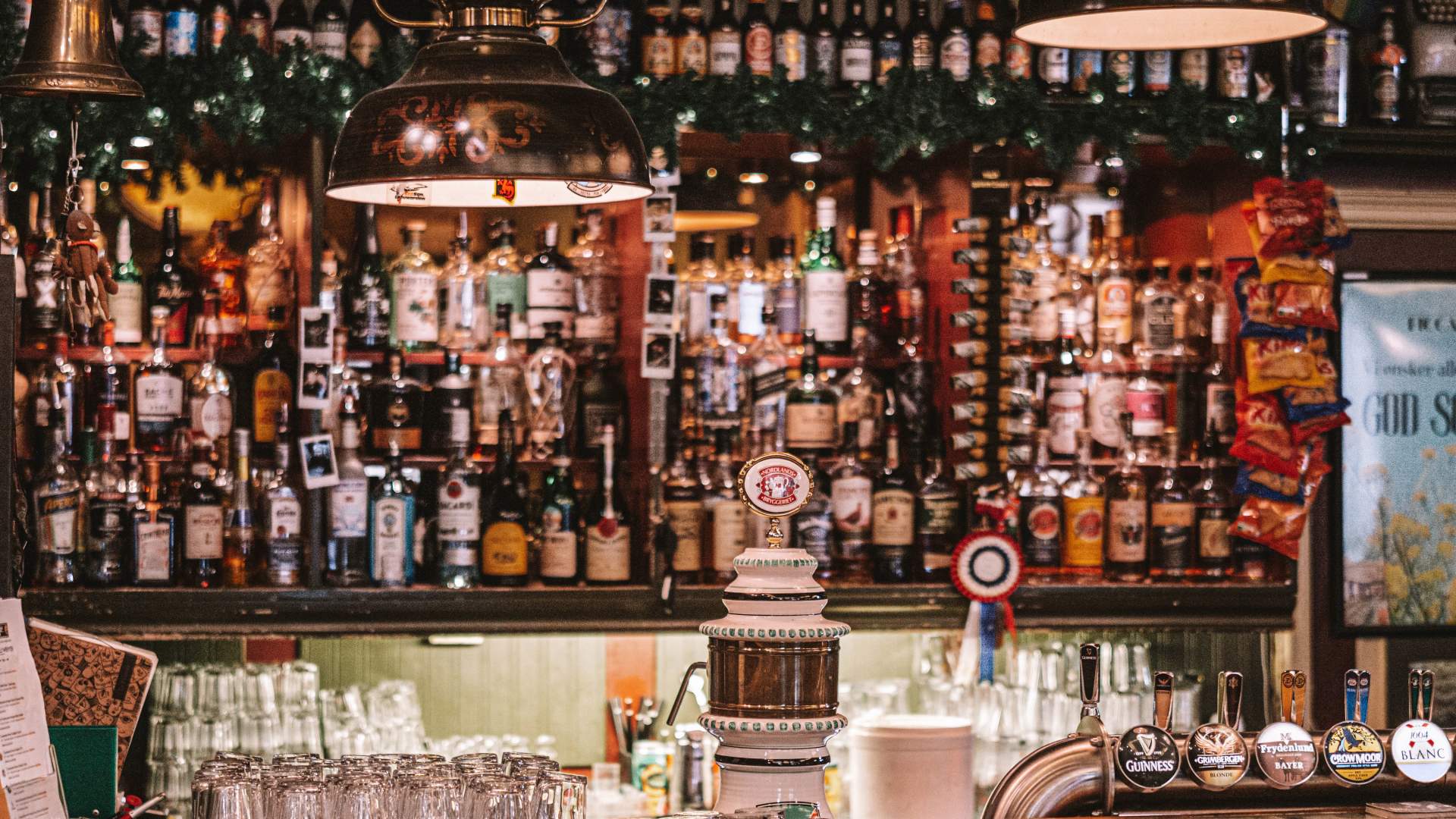 Piccadilly Pub