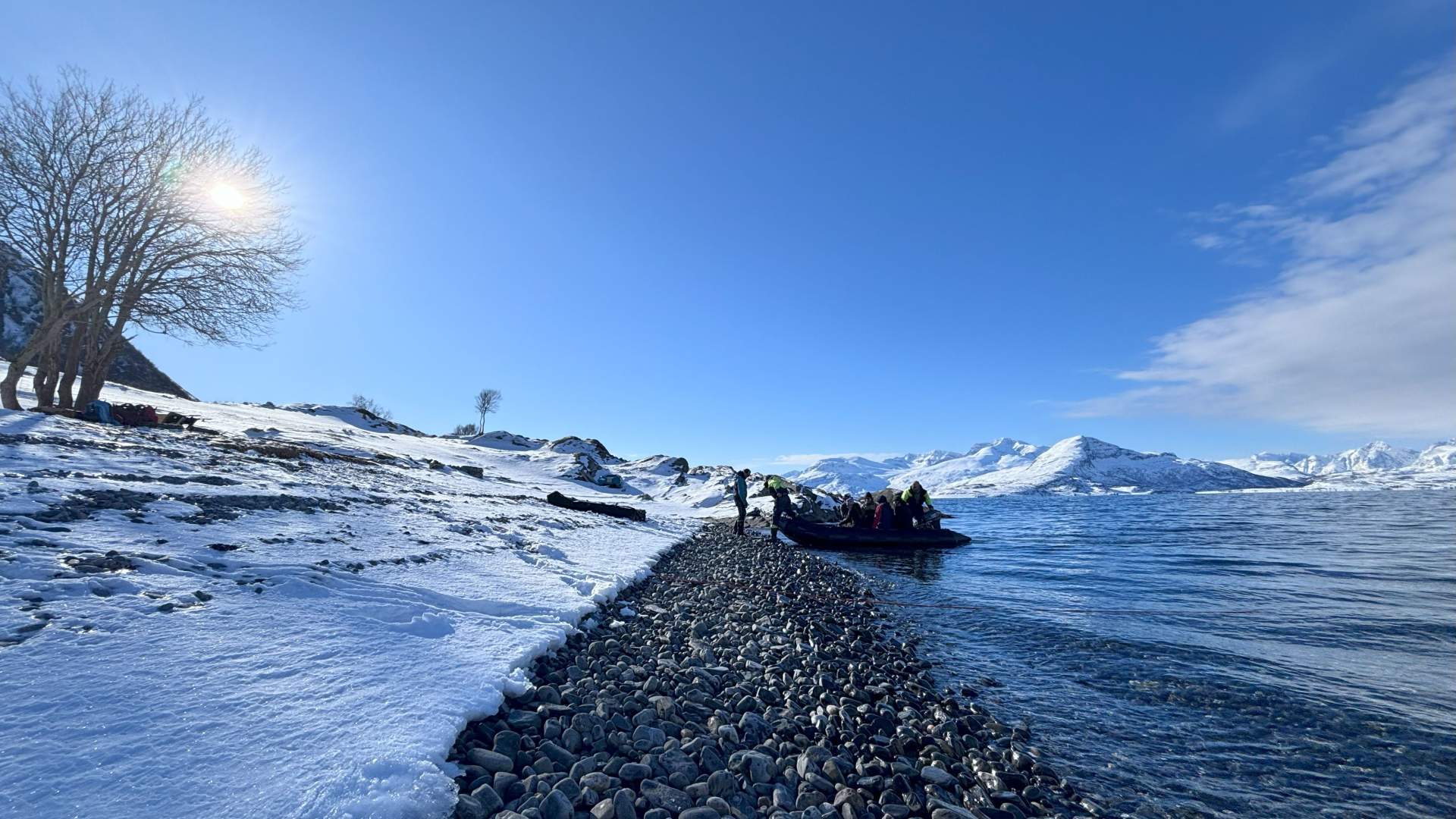 Privat Båttransport til Toppturer på ski i Lyngsalpene - Lyngen Experience