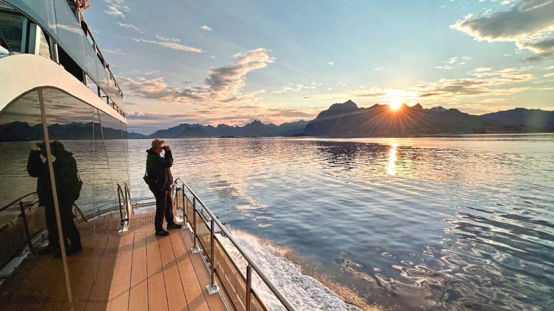 Arctic Summer Seafood Cruise