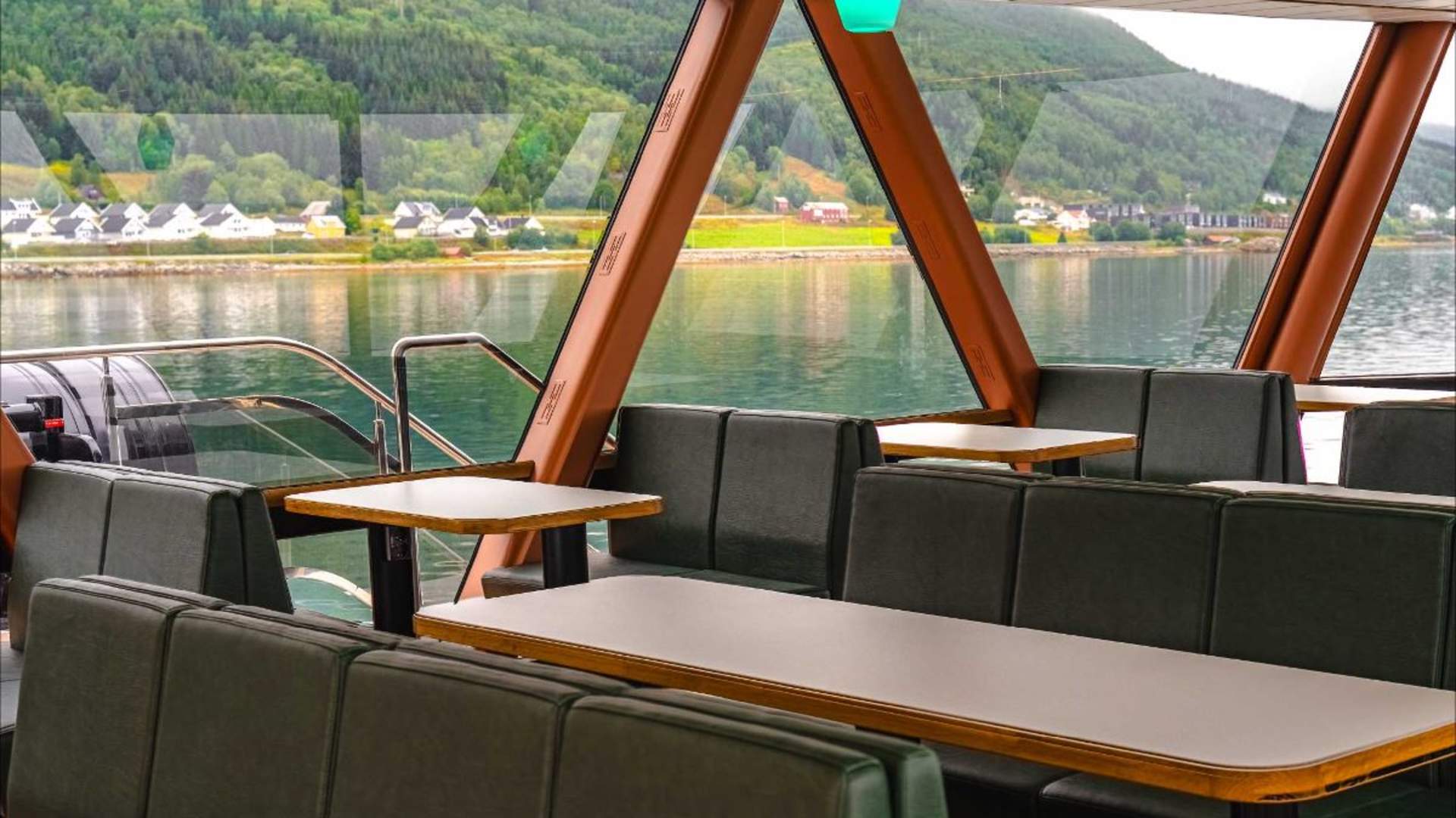 Arctic Summer Seafood Cruise