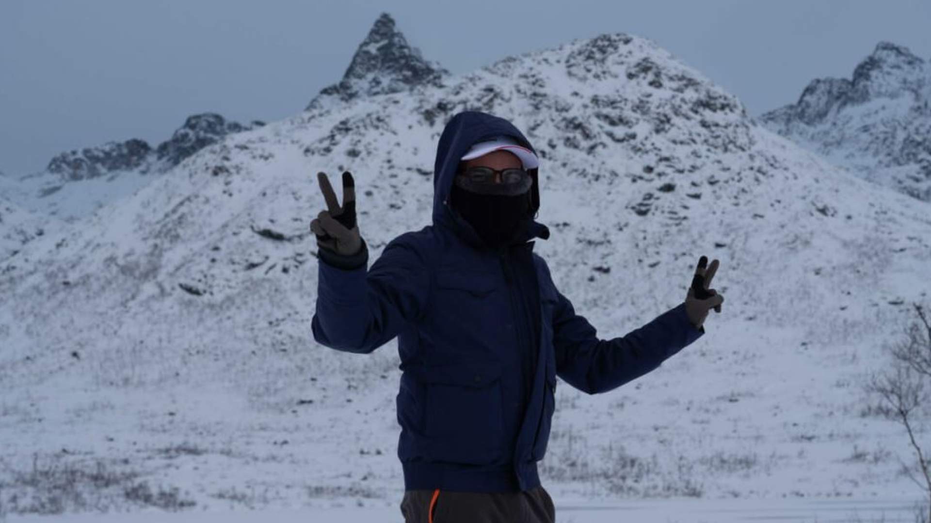 Tromso: Fjords & Beaches Tour with campfire and photos
