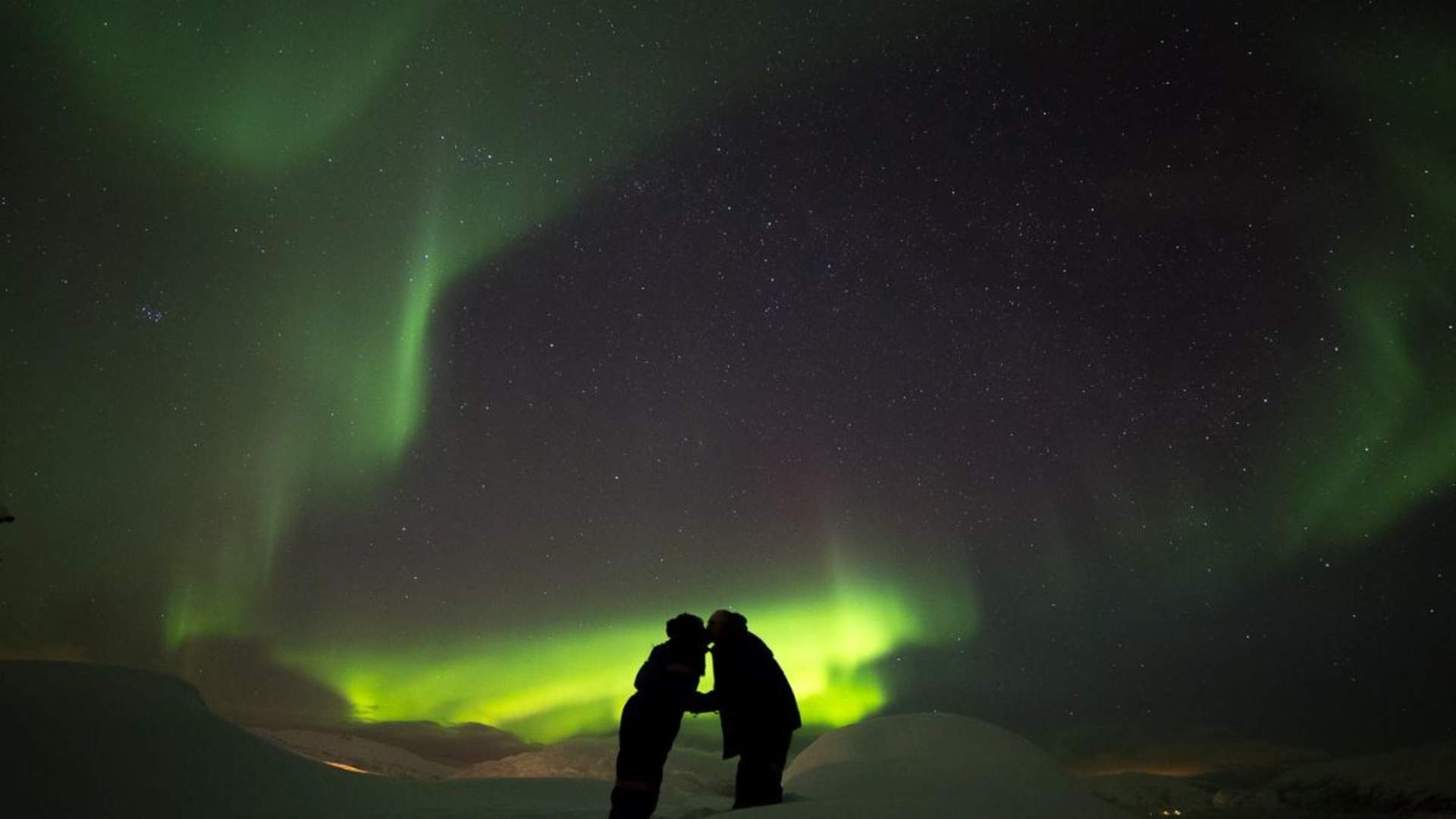 Northern Lights Chase with authentic North Norwegian charm