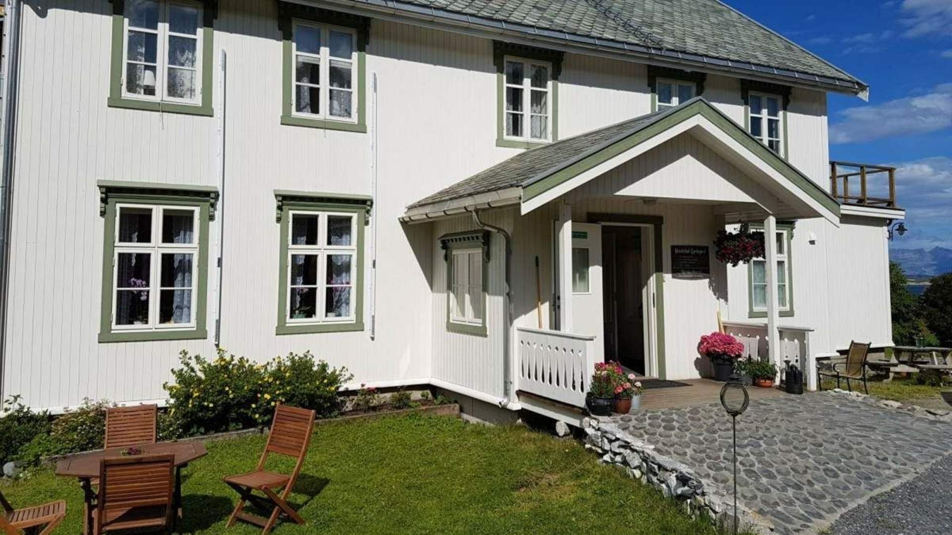 Vevelstad Gjestegård and Rorbuer