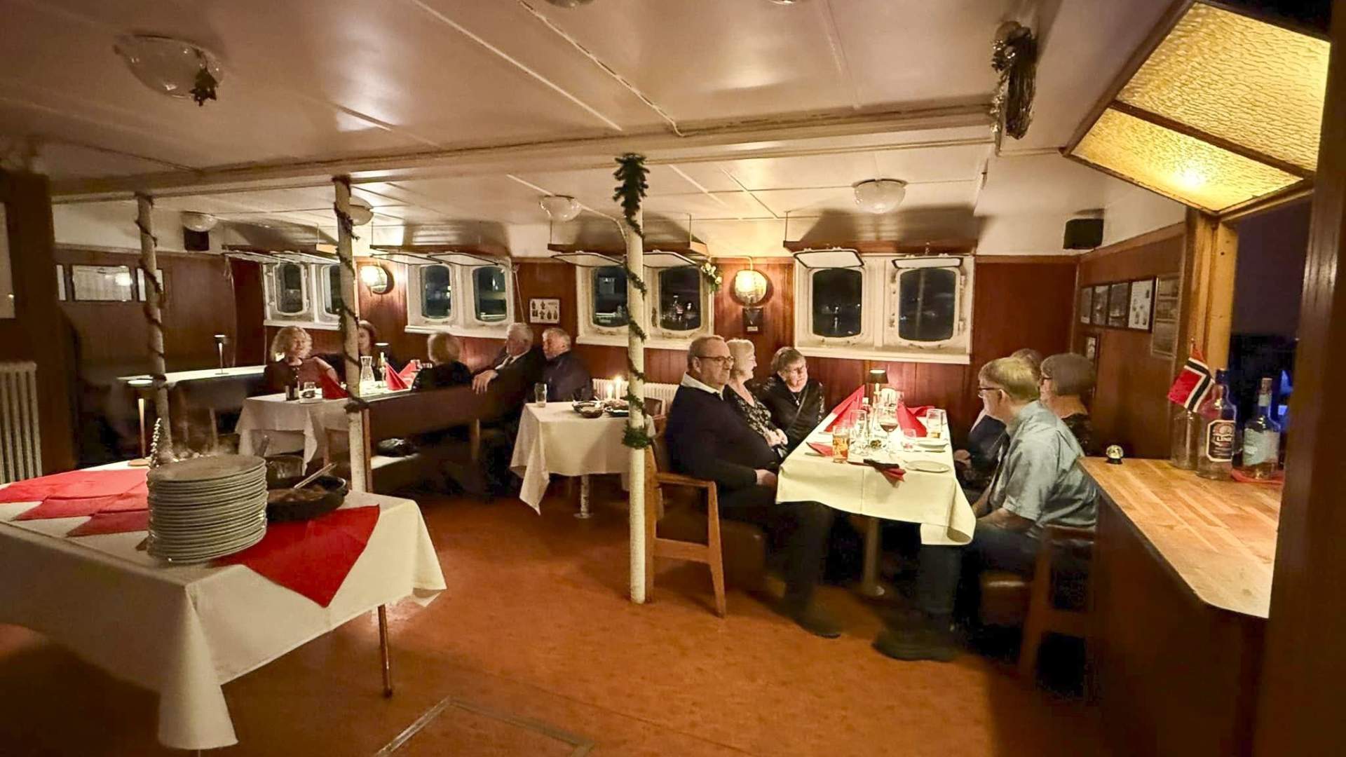 Sommerkafé på ærverdige Gamle Helgeland