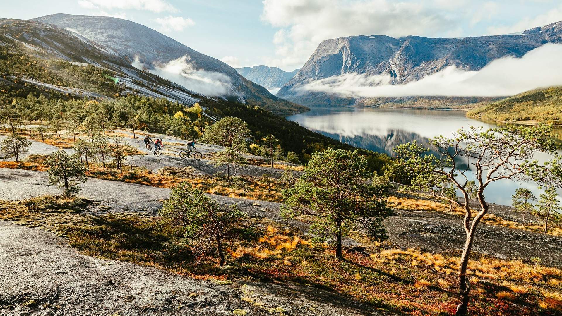 Spectacular Granite Slab Biking at Reinnesfjellet in Skjomen