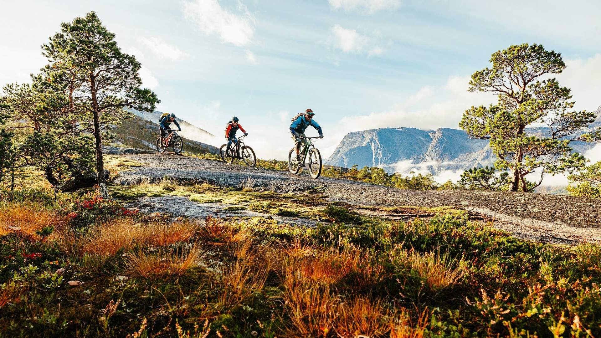 Spectacular Granite Slab Biking at Reinnesfjellet in Skjomen