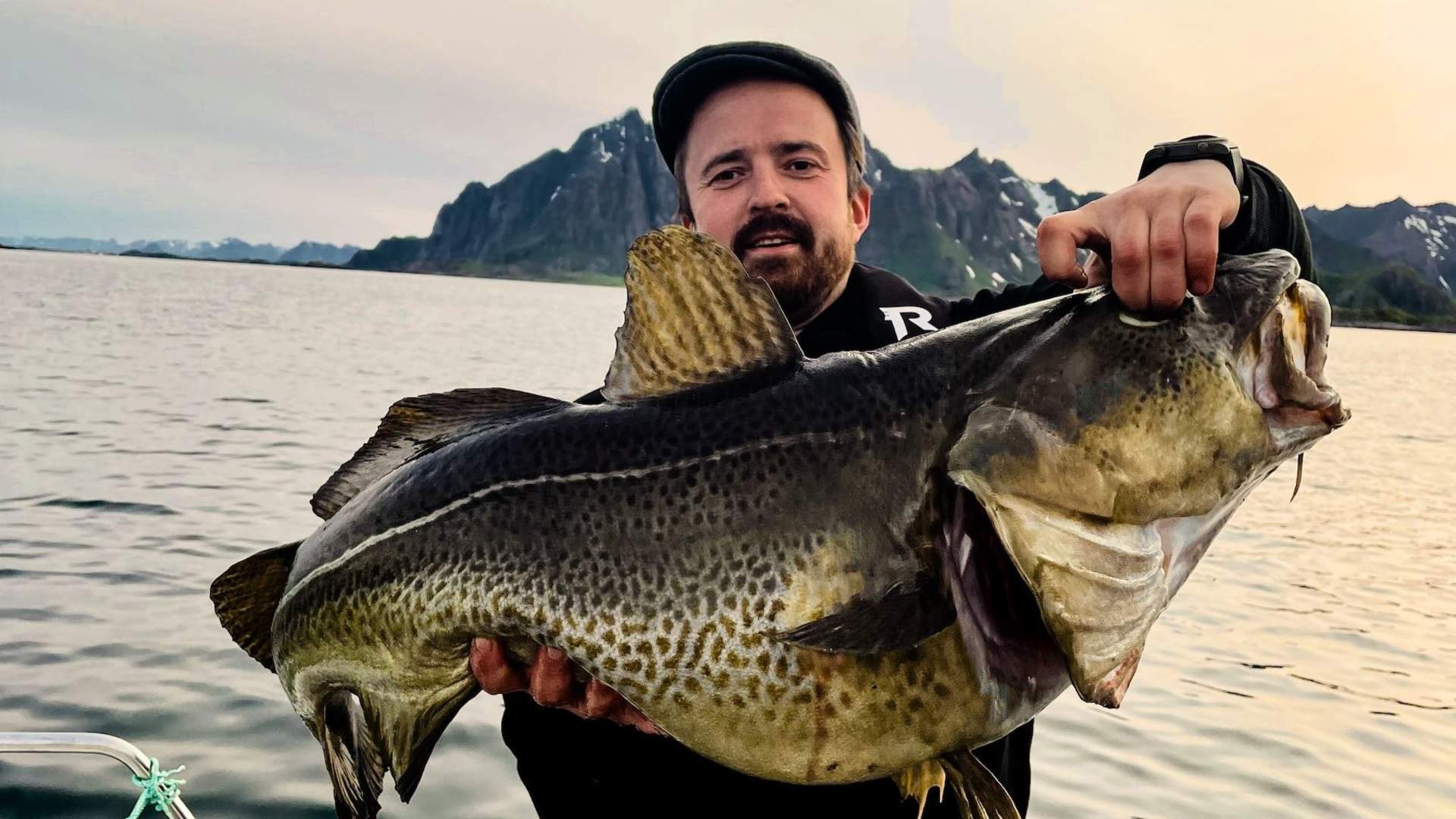 Hooked & Cooked: Fishing Trip & 3-Course Dinner