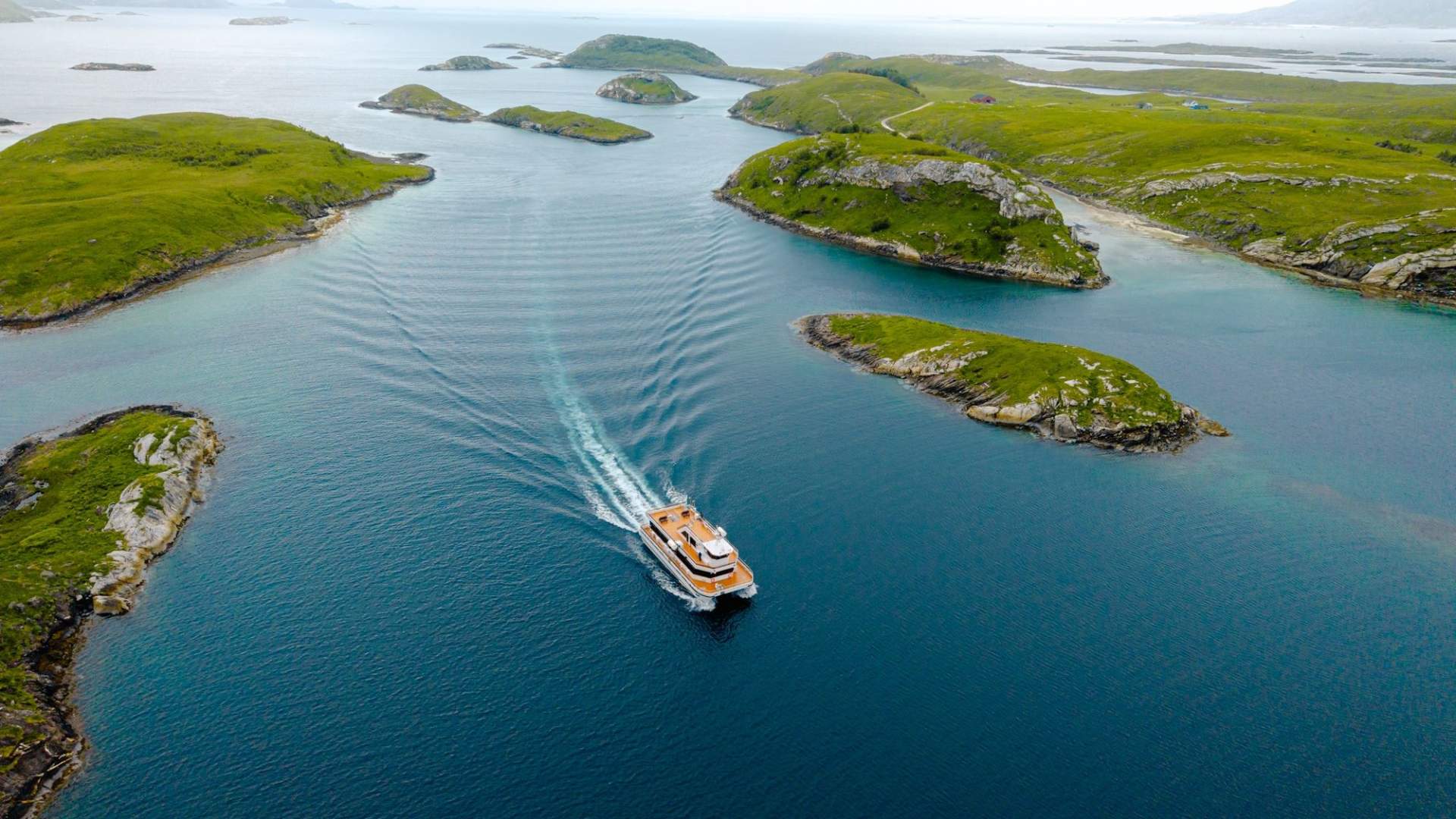 Kjerringøy & Nordfjord Cruise - Bodø - Brim Explorer