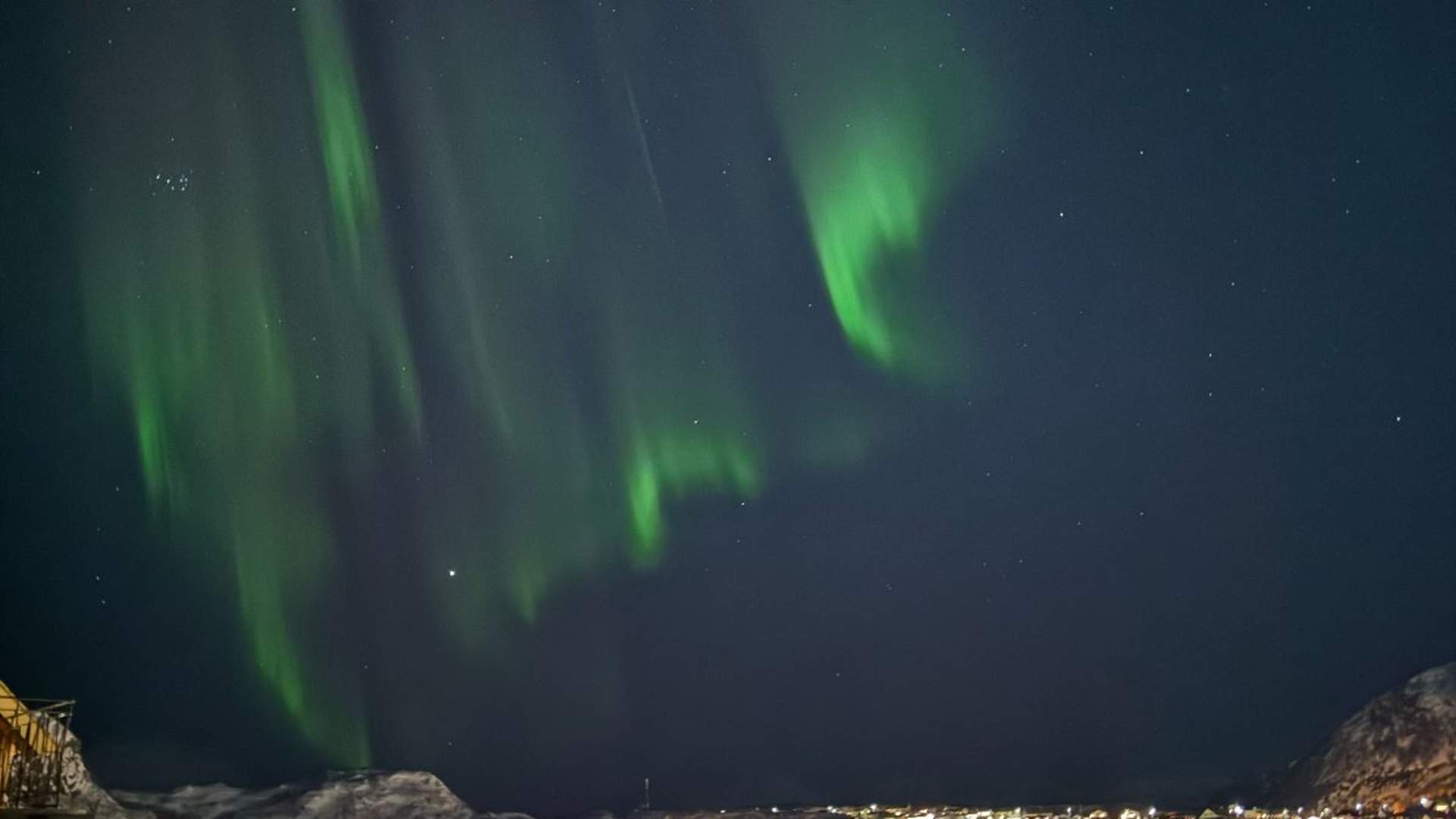 Northern lights and stargazing with minivan