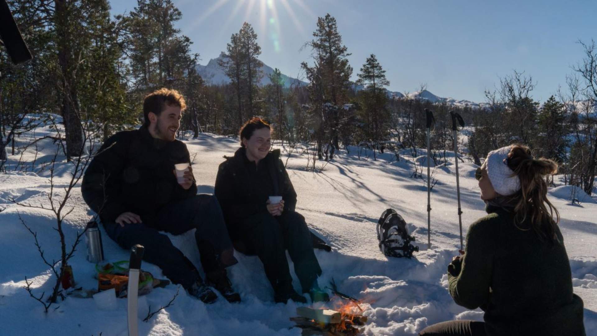 Snowshoeing along the fjord + Norwegian outdoor lunch