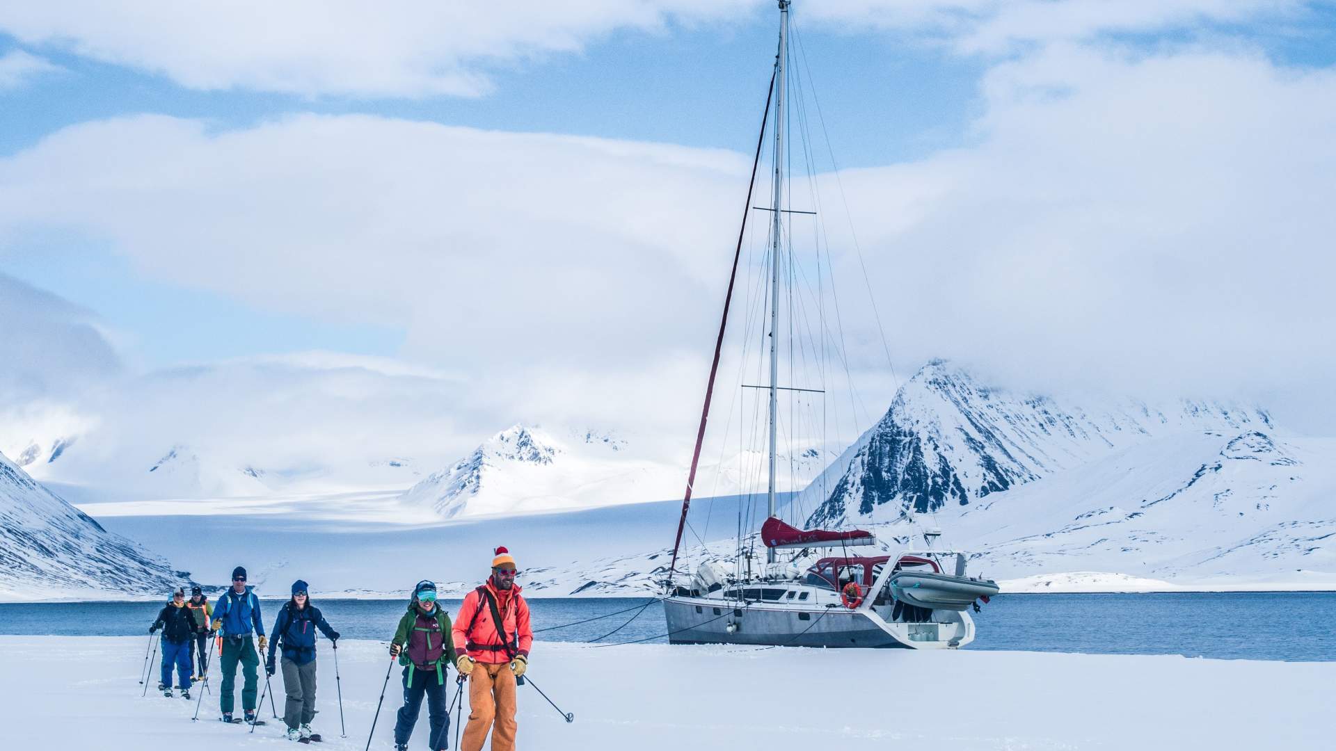 Ski, seil og lodge i Reinfjord med OffTrack Experience