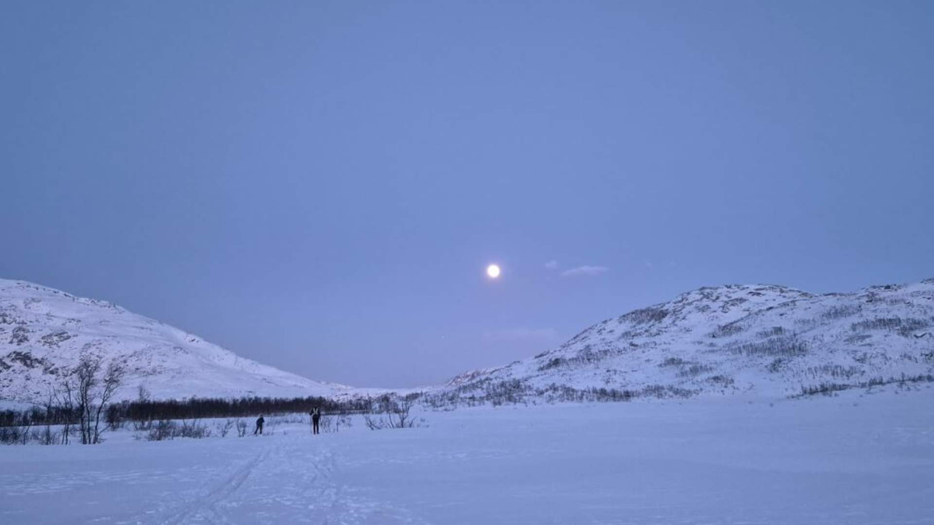 Fjellskitur i polarnatta