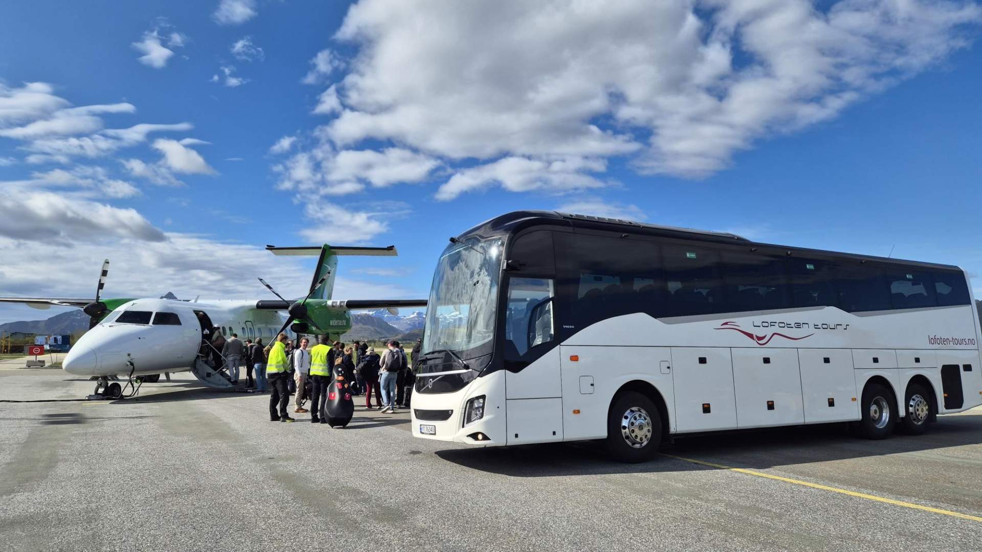 Lofoten Tours – Bus and Transport