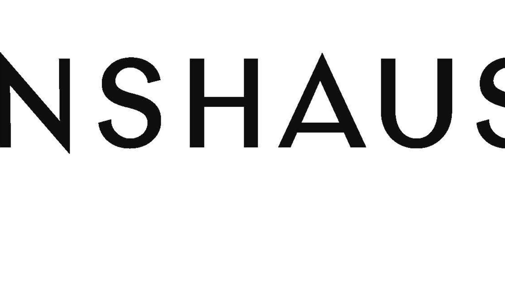 Manshausen - Hvor hav og fjell møtes